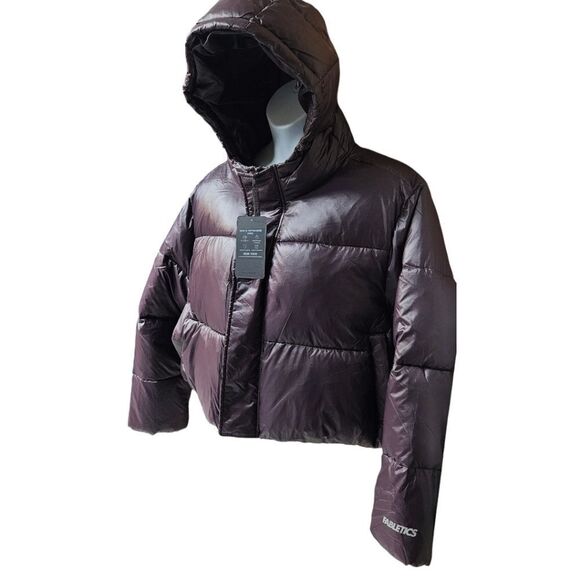 FABLETICS PLUS SIZE DEEP PLUM Essential Cropped Hooded Puffer Jacket  3X - Picture 4 of 16